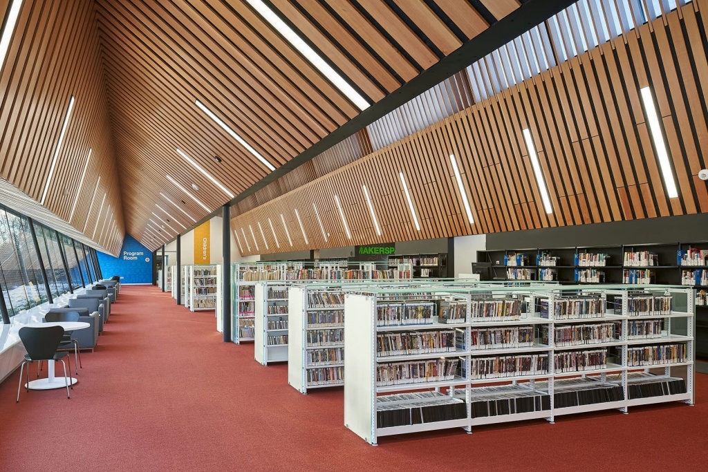 Новый филиал общественной библиотеки в Капилано