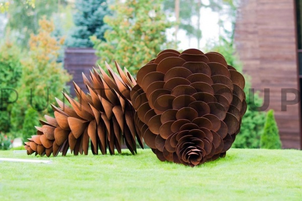 Садовая скульптура «Pinecone»